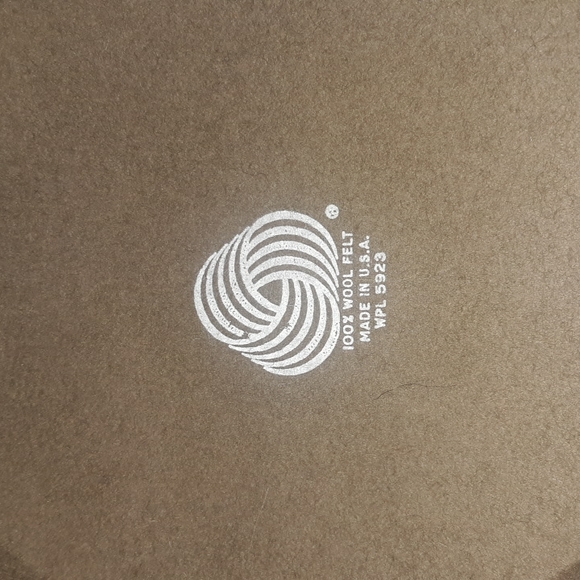 Ladies Hat - Picture 2 of 3